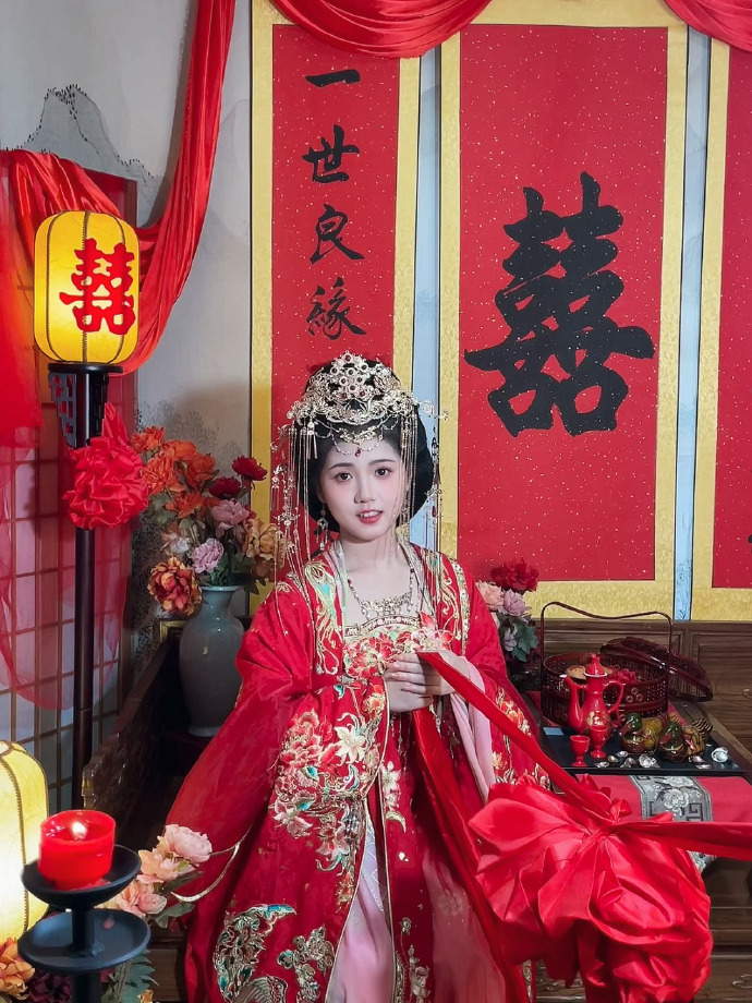 年会不能停 封面